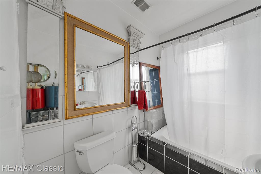 2676 W W. Grand Blvd. Boulevard Property Photo 29