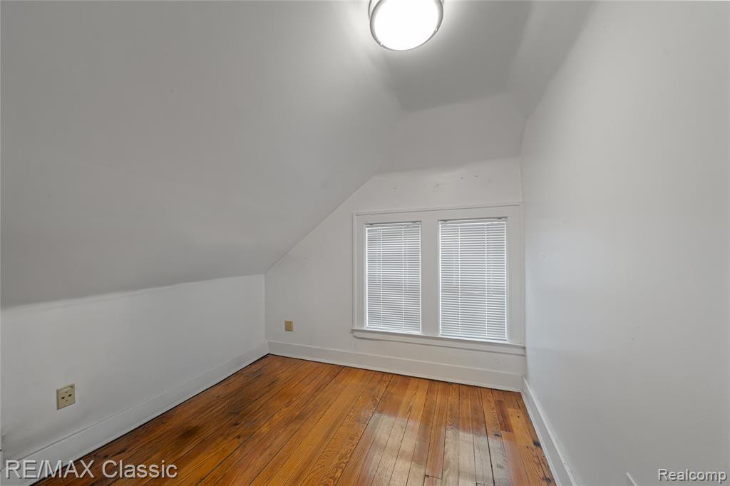 2676 W W. Grand Blvd. Boulevard Property Photo 35