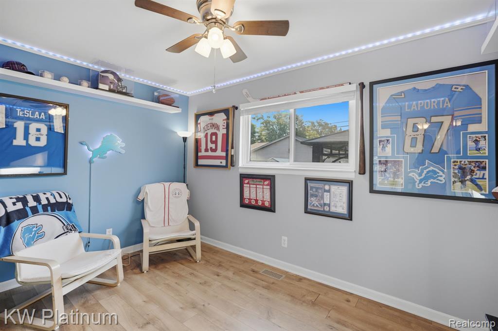 36776 Jefferson Avenue Property Photo 13