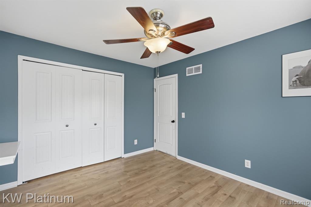 36776 Jefferson Avenue Property Photo 14