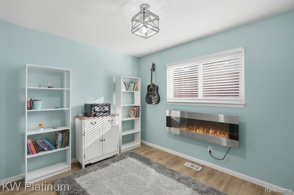 36776 Jefferson Avenue Property Photo 17