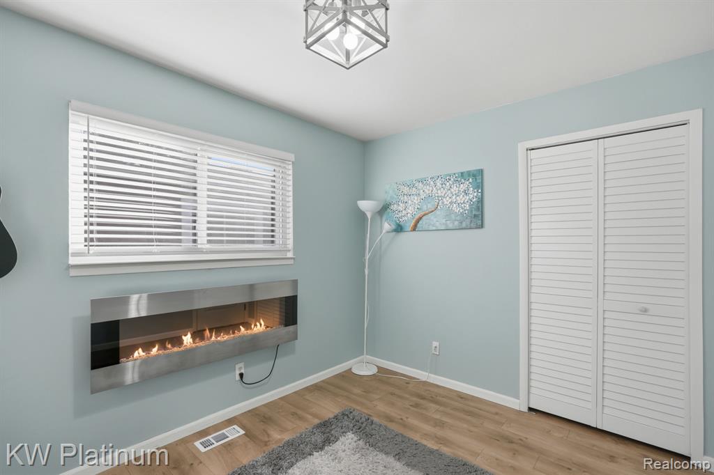 36776 Jefferson Avenue Property Photo 18