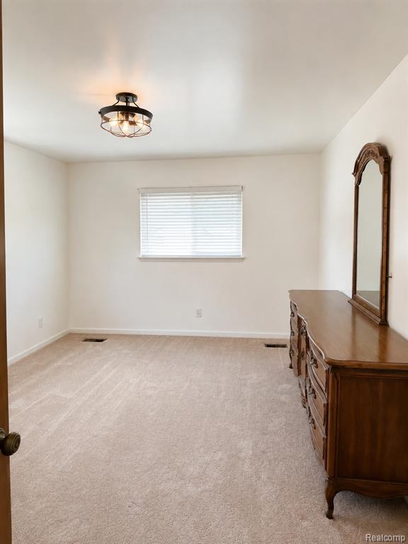 19280 Magnolia Parkway Property Photo 12