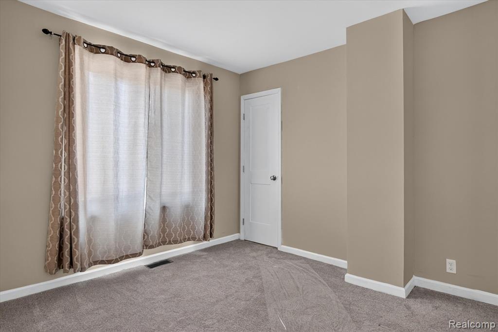 28264 Waltz Road Property Photo 14