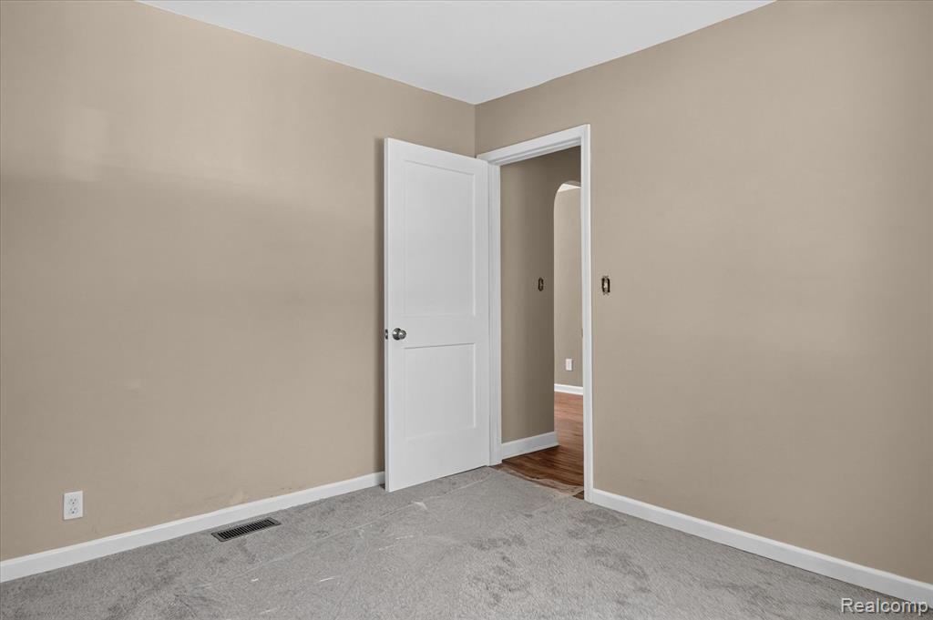 28264 Waltz Road Property Photo 15