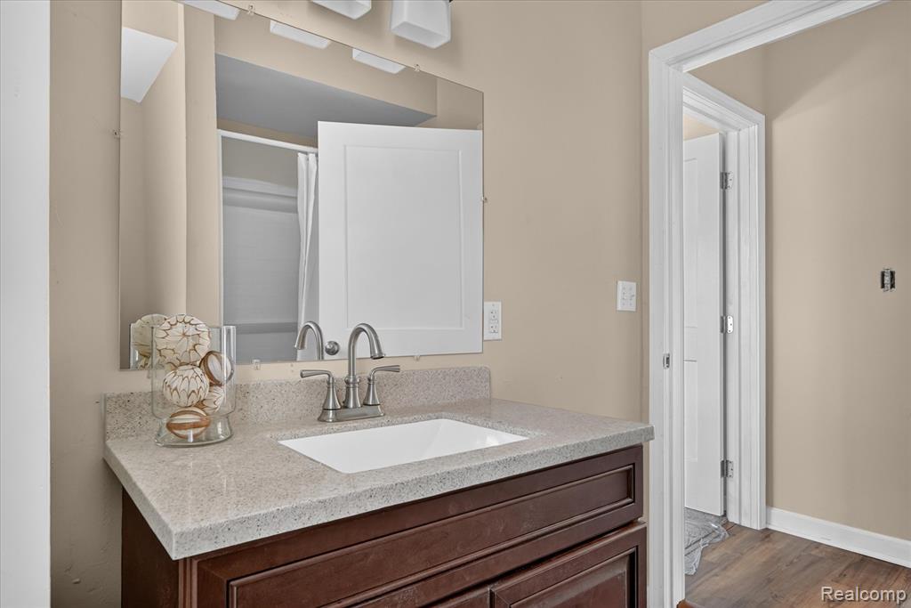 28264 Waltz Road Property Photo 17