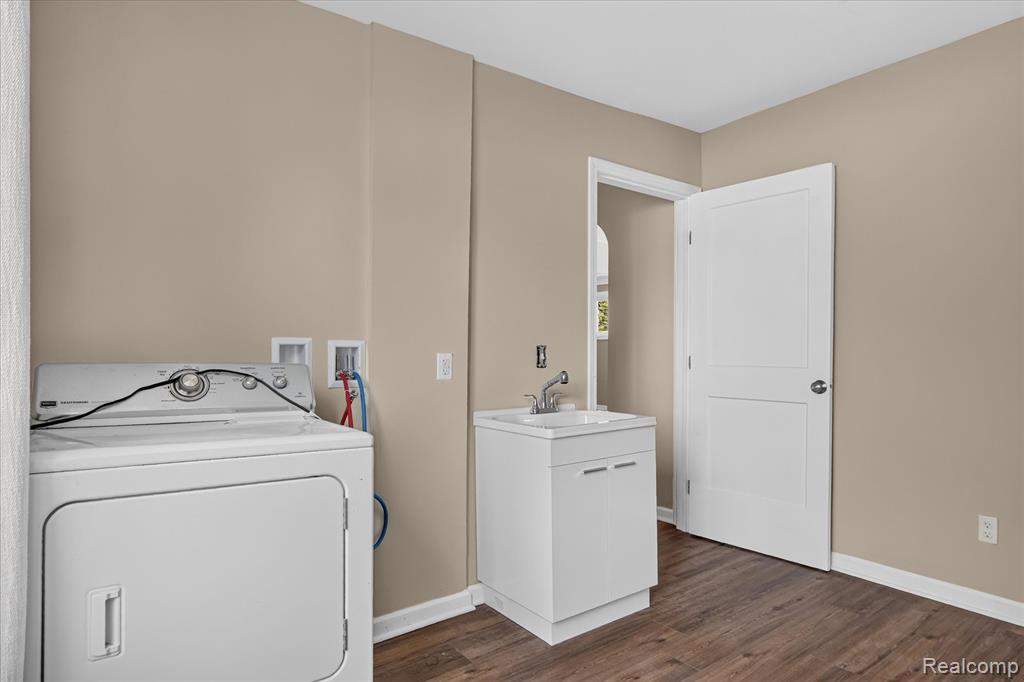 28264 Waltz Road Property Photo 20