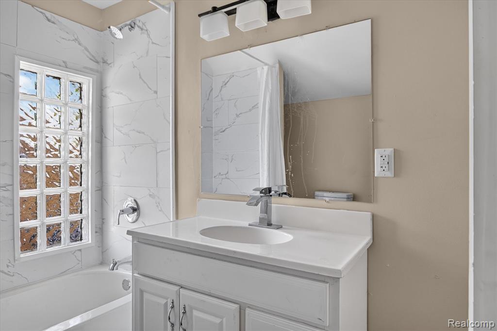 28264 Waltz Road Property Photo 22