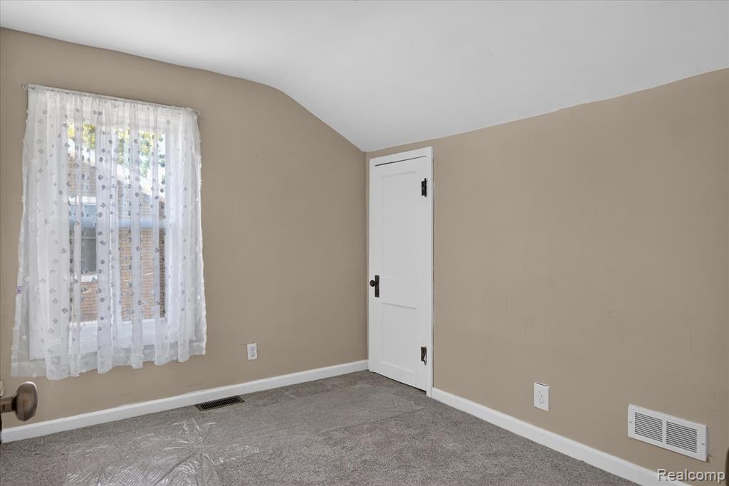 28264 Waltz Road Property Photo 23