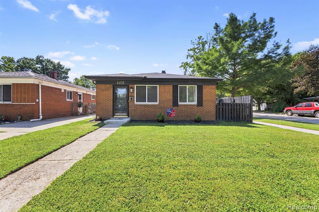 4602 Katherine Street Property Photo 1