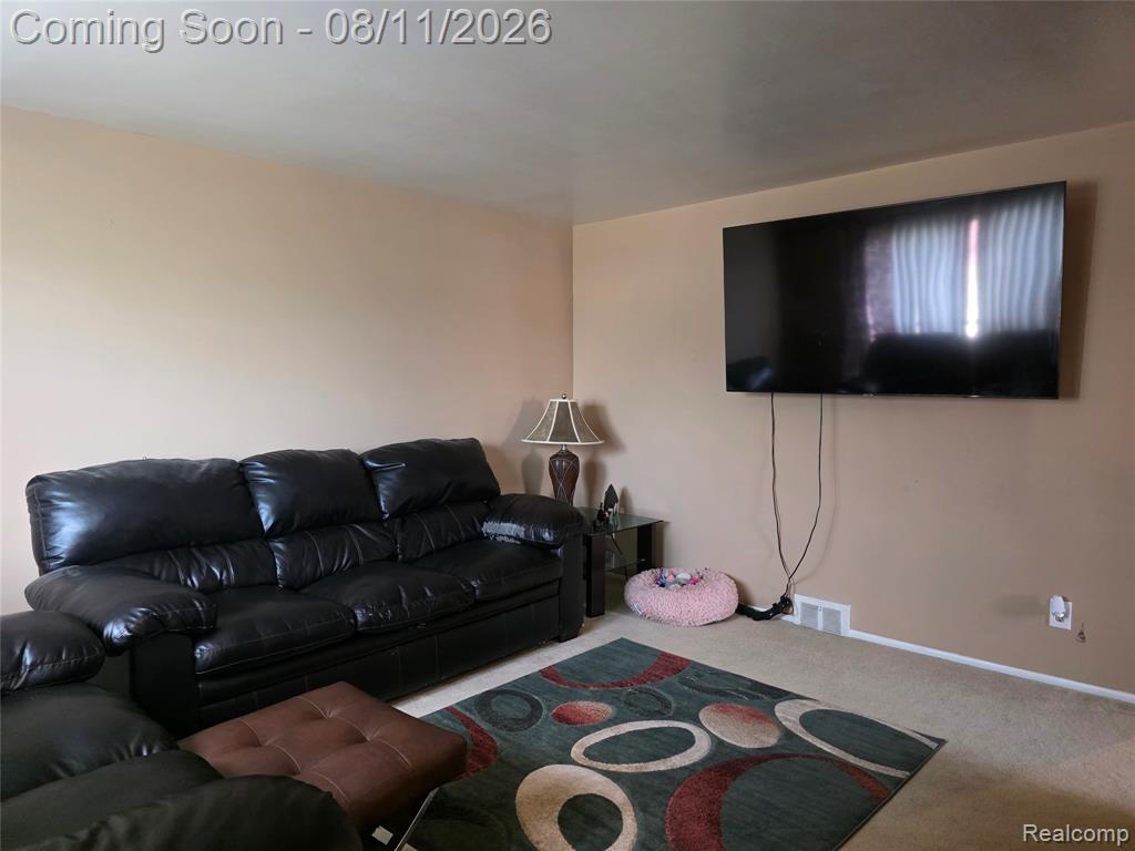 8841 Wormer Property Photo 3
