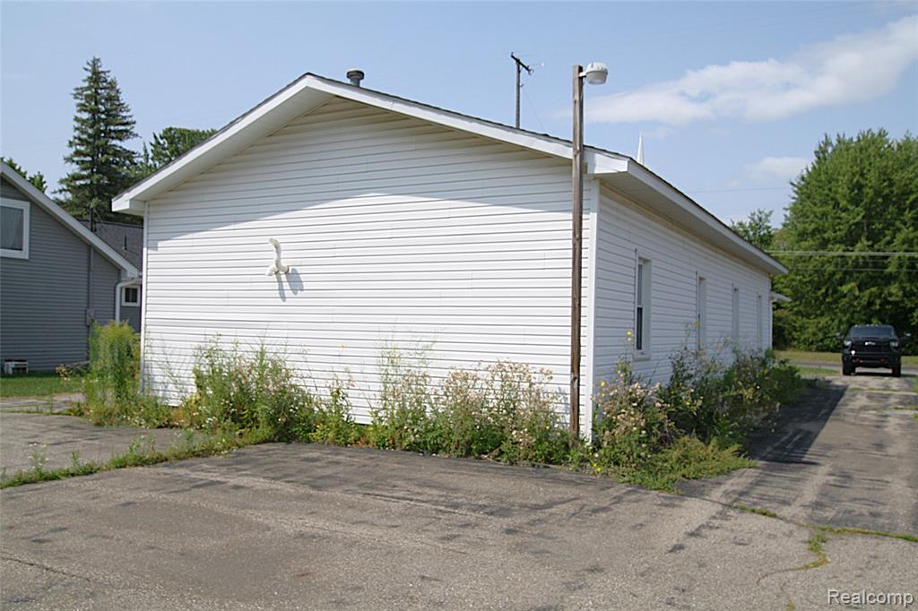 3141 S Vassar Road Property Photo 3