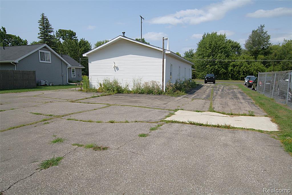 3141 S Vassar Road Property Photo 4