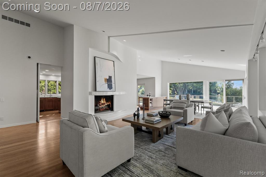 3850 Pine Harbor Drive Property Photo 14