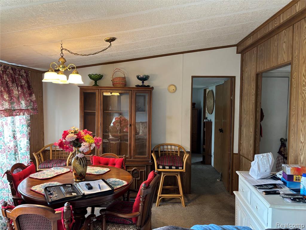 611 Wheeling Road Property Photo 6