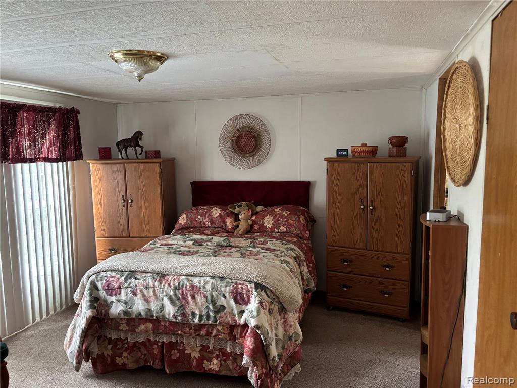 611 Wheeling Road Property Photo 8