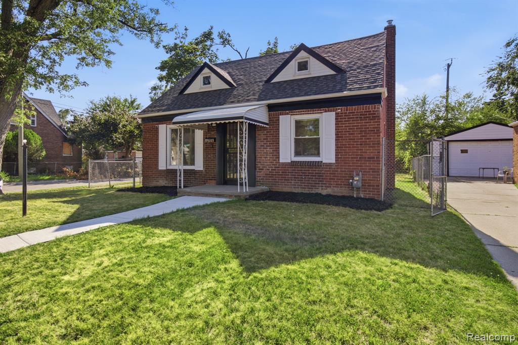 19605 Klinger Street Property Photo 2