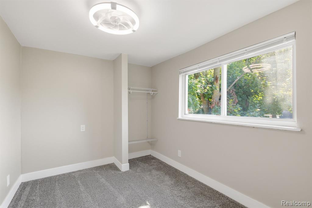 19605 Klinger Street Property Photo 17