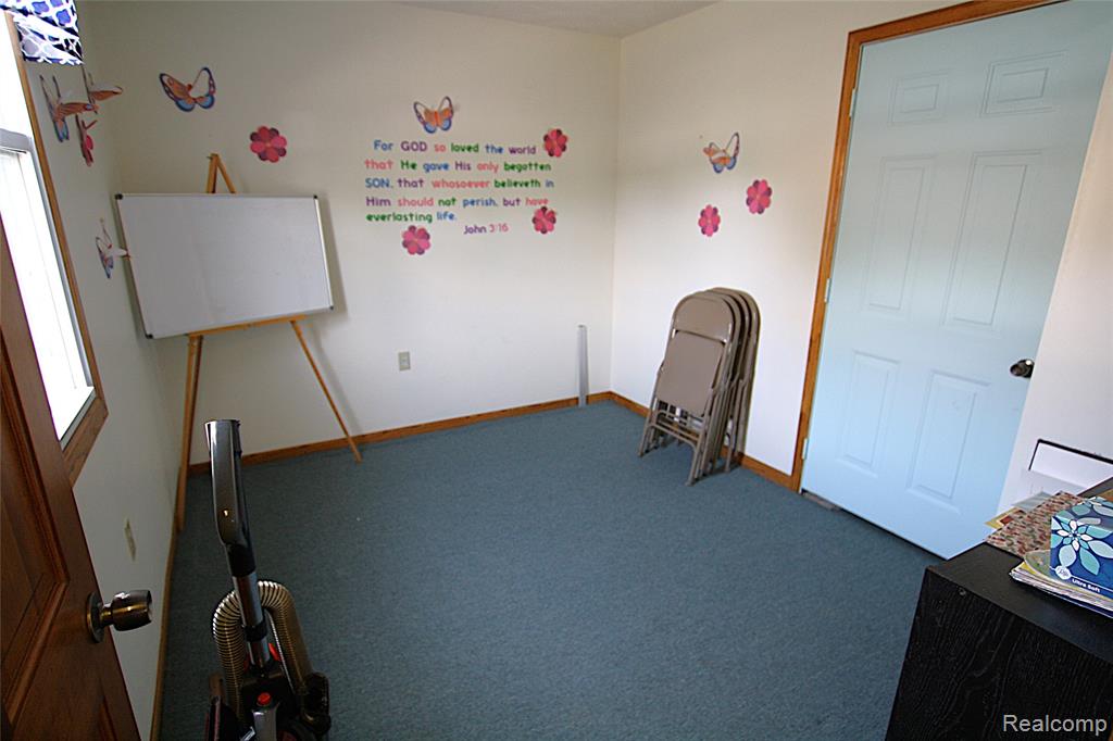 3141 S Vassar Road Property Photo 12