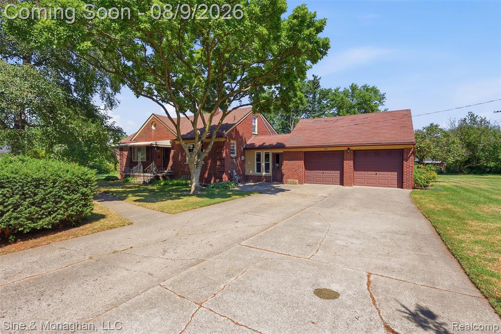 15801 E 11 Mile Road Property Photo 1