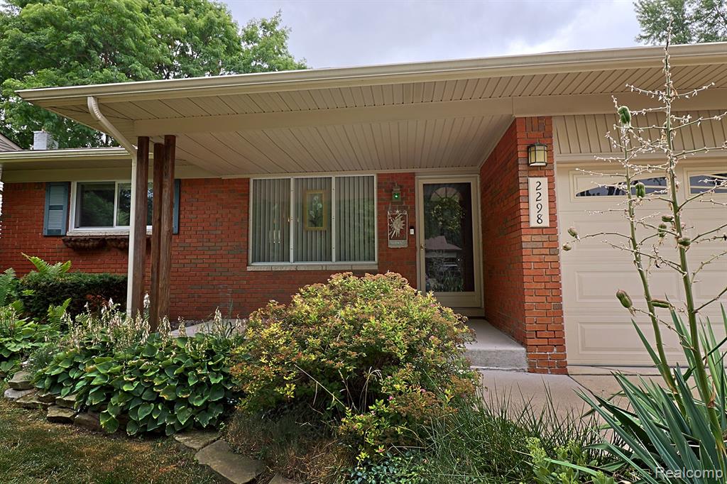 2298 Columbia Drive Property Photo 2