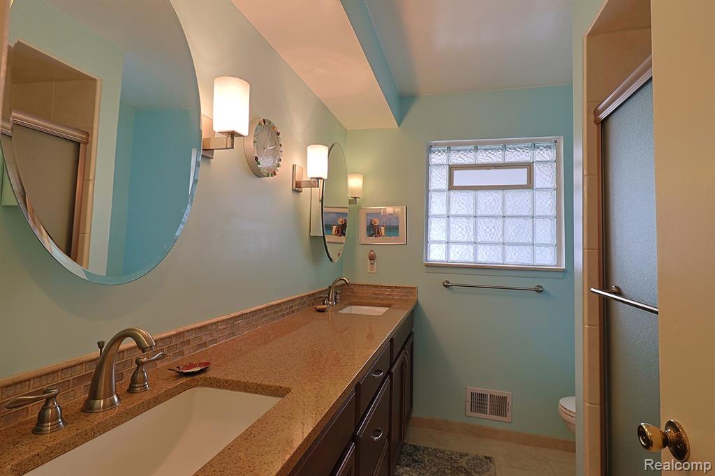 2298 Columbia Drive Property Photo 22