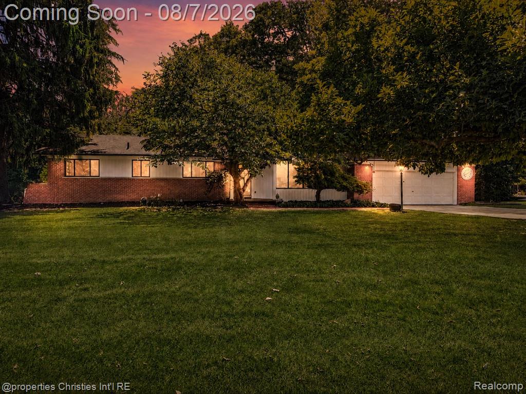 24711 Tudor Lane Property Photo 3