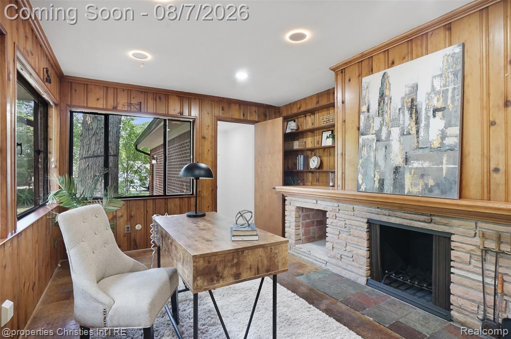 24711 Tudor Lane Property Photo 29