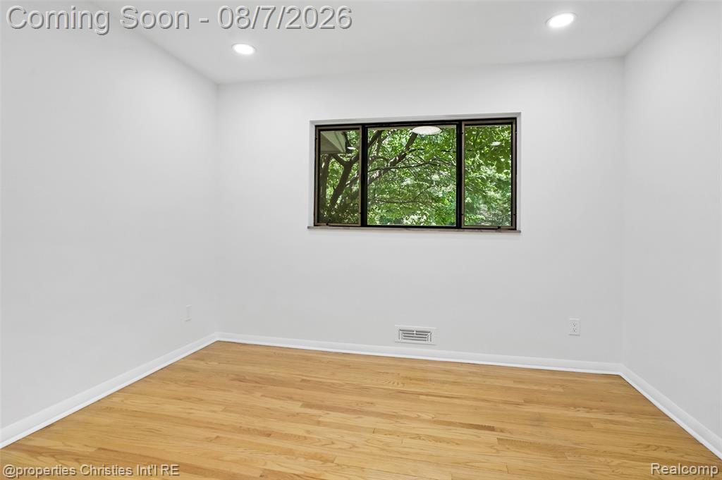 24711 Tudor Lane Property Photo 44