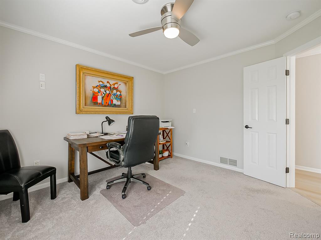 4977 Wavewood Drive Property Photo 15