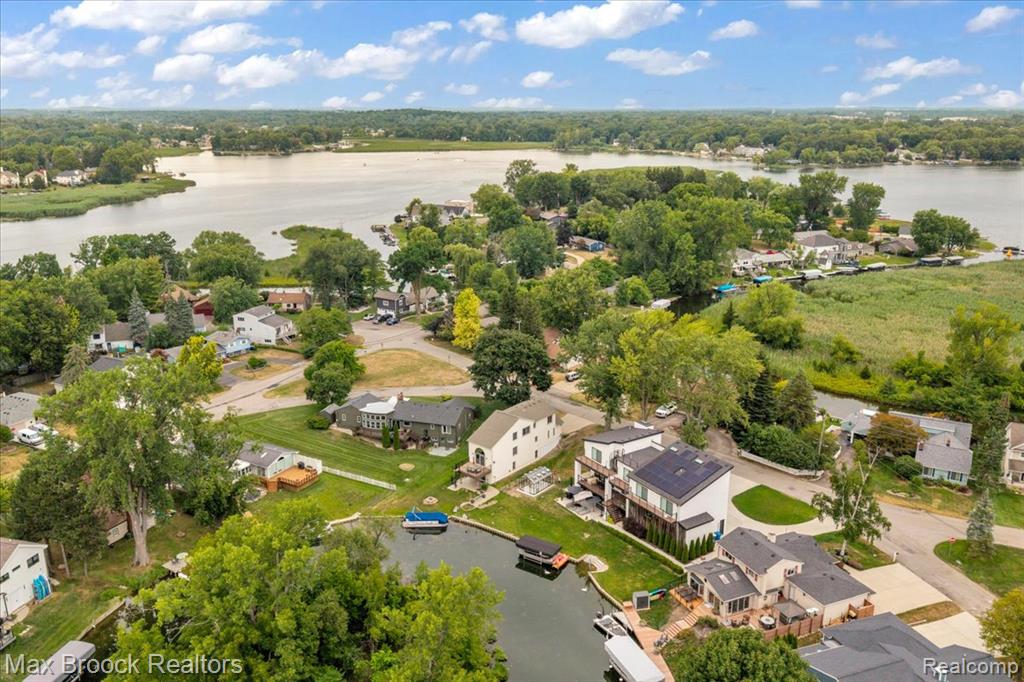 1025 Otter Avenue Property Photo 1