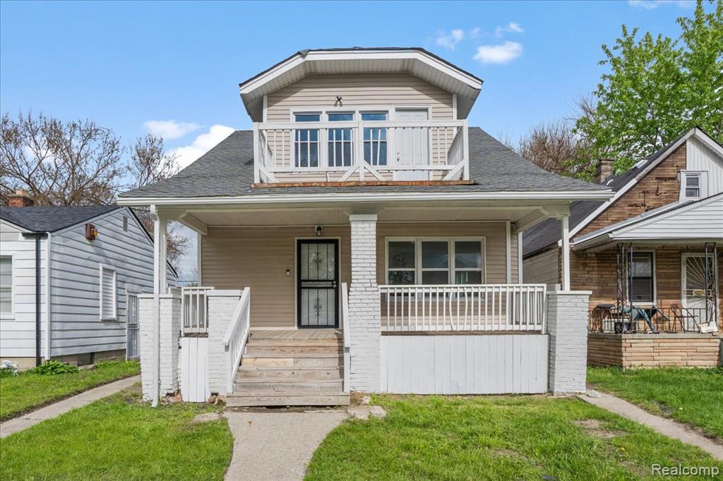 18030 Mackay Street Property Photo 1
