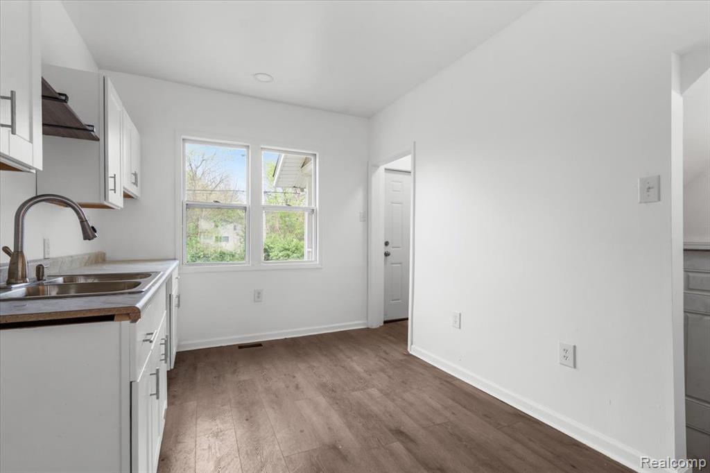 18030 Mackay Street Property Photo 11