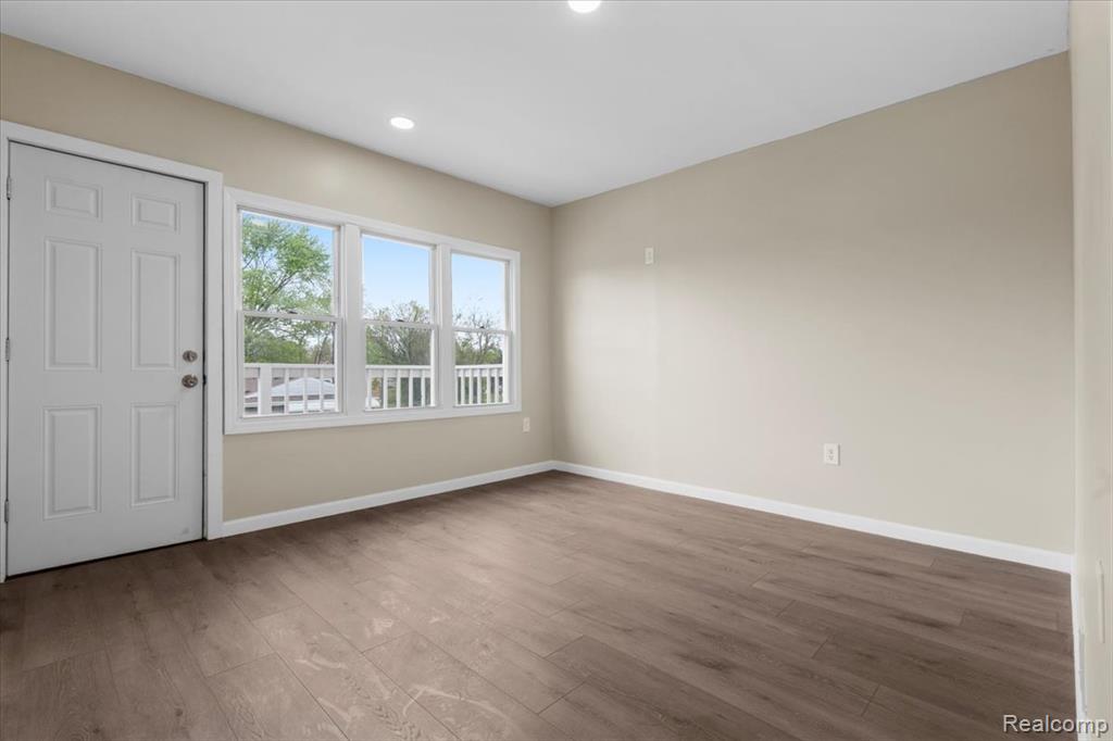 18030 Mackay Street Property Photo 13