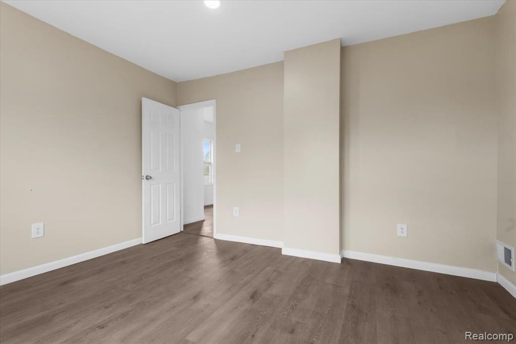 18030 Mackay Street Property Photo 20