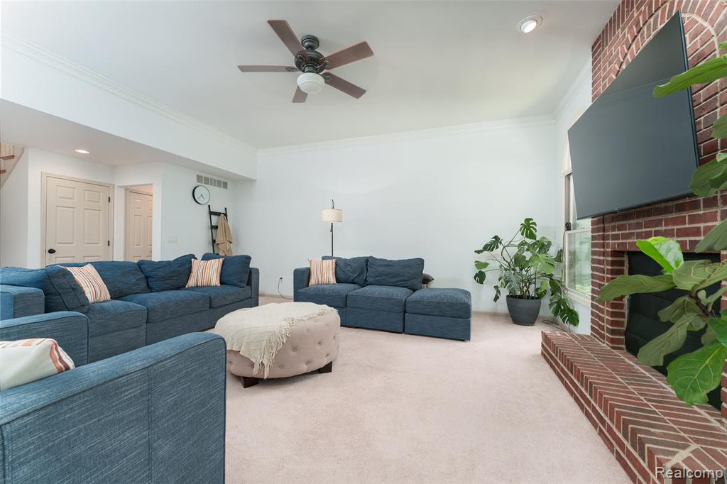 2280 Bullard Road Property Photo 6