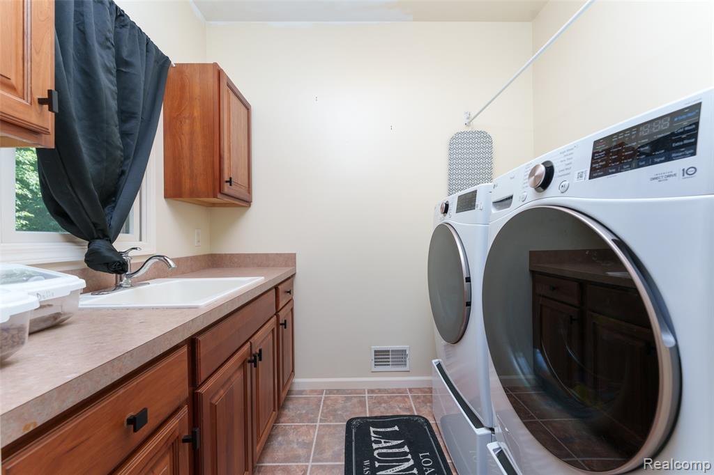 2280 Bullard Road Property Photo 12