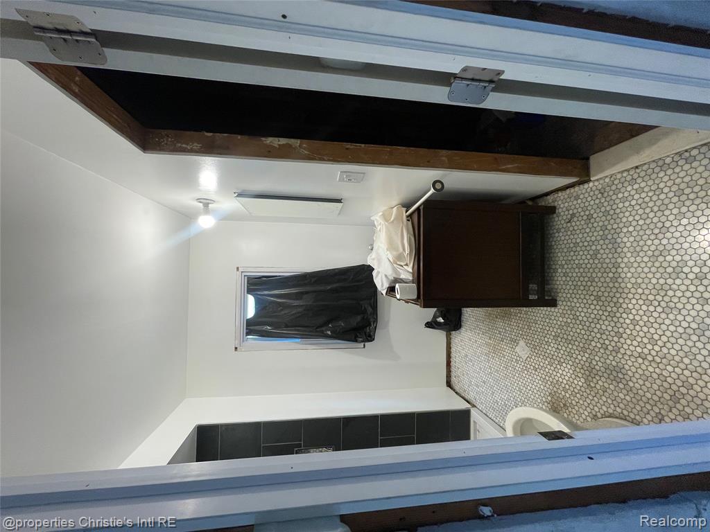 2454 Glynn Court Property Photo 24