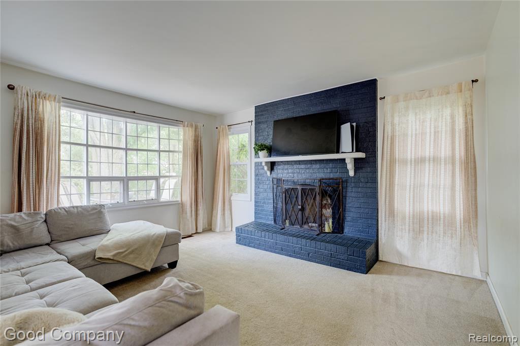 220 N Webik Avenue Property Photo 3