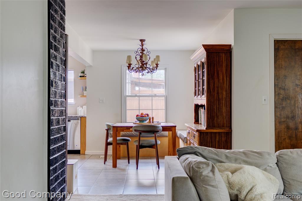 220 N Webik Avenue Property Photo 4