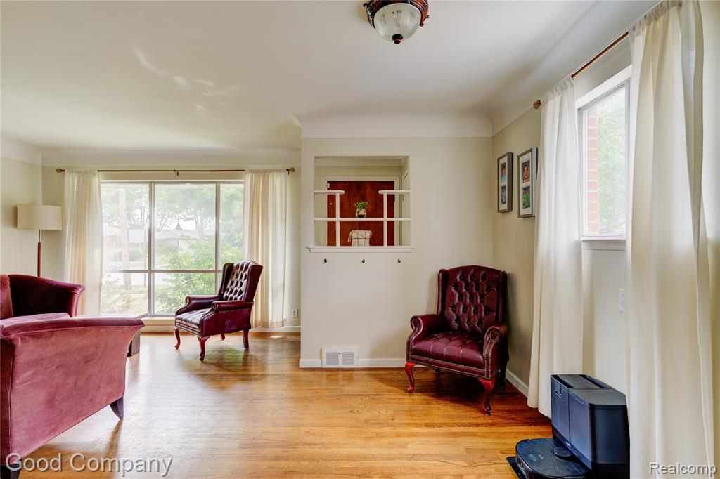 220 N Webik Avenue Property Photo 9