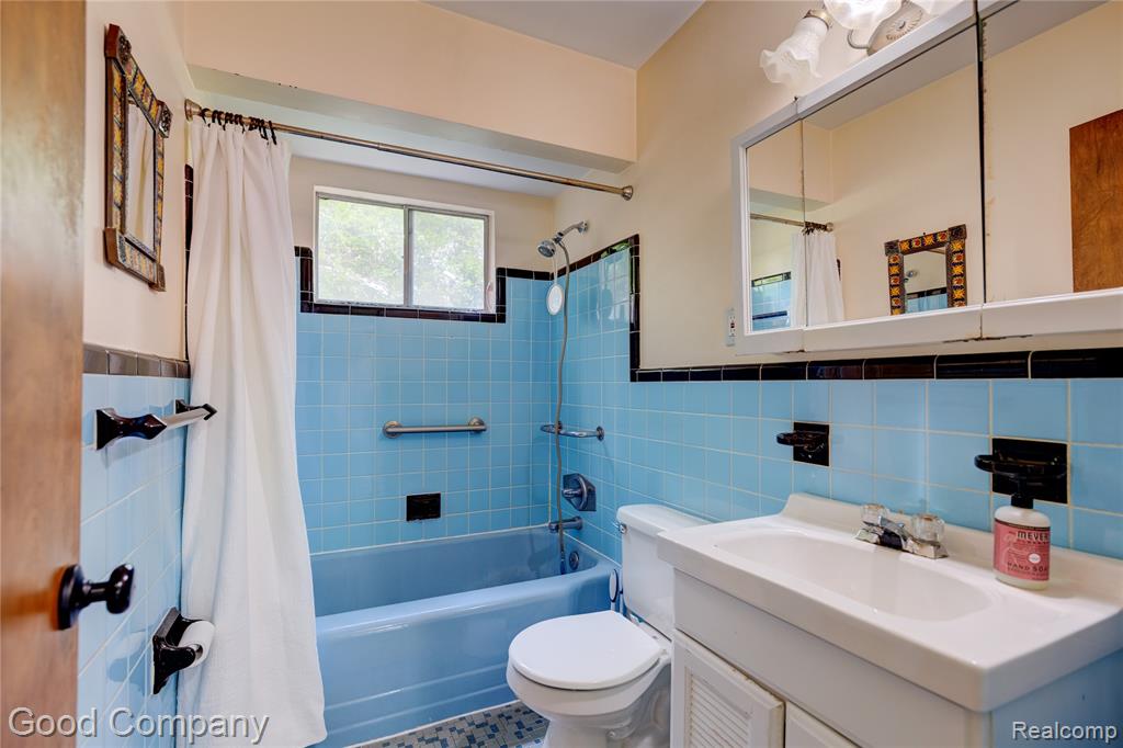 220 N Webik Avenue Property Photo 21