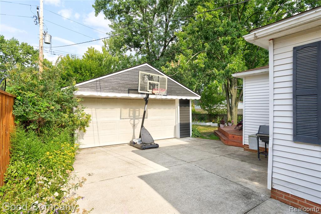 220 N Webik Avenue Property Photo 24