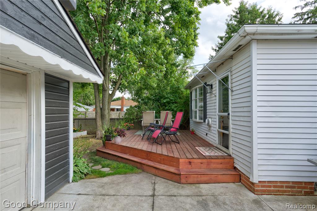 220 N Webik Avenue Property Photo 25