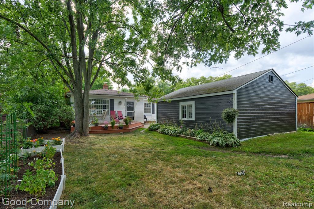 220 N Webik Avenue Property Photo 28