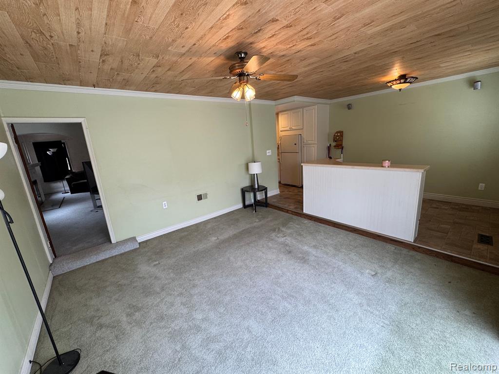 820 Winchester Avenue Property Photo 6