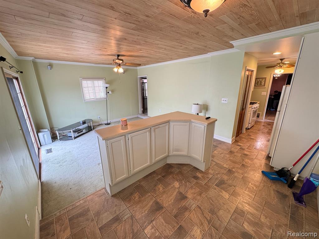 820 Winchester Avenue Property Photo 7