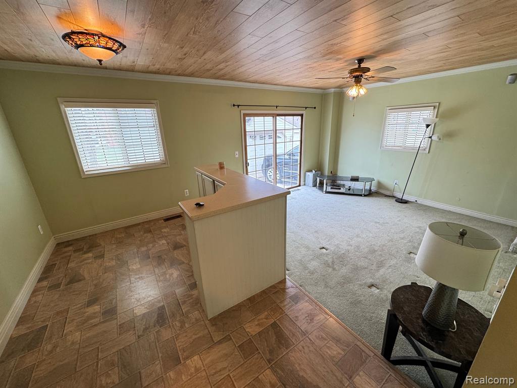 820 Winchester Avenue Property Photo 8
