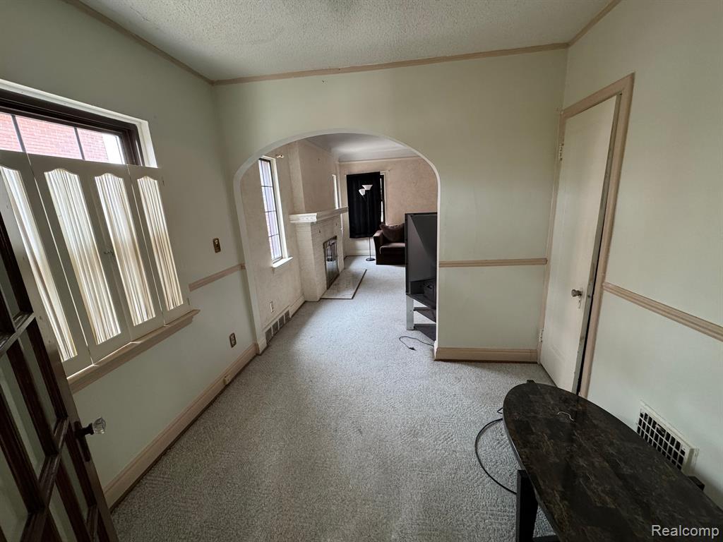 820 Winchester Avenue Property Photo 11