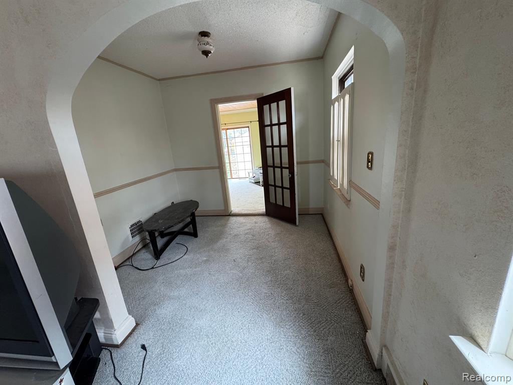 820 Winchester Avenue Property Photo 12